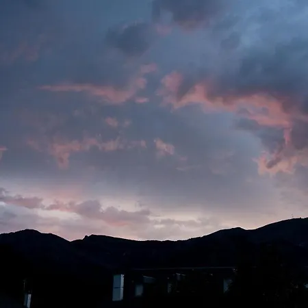 Maison De Avec Terrasse Panoramique Et Vue Sur Les Pyrénées